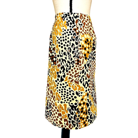 Abstract print skirt - Picture 2 of 3